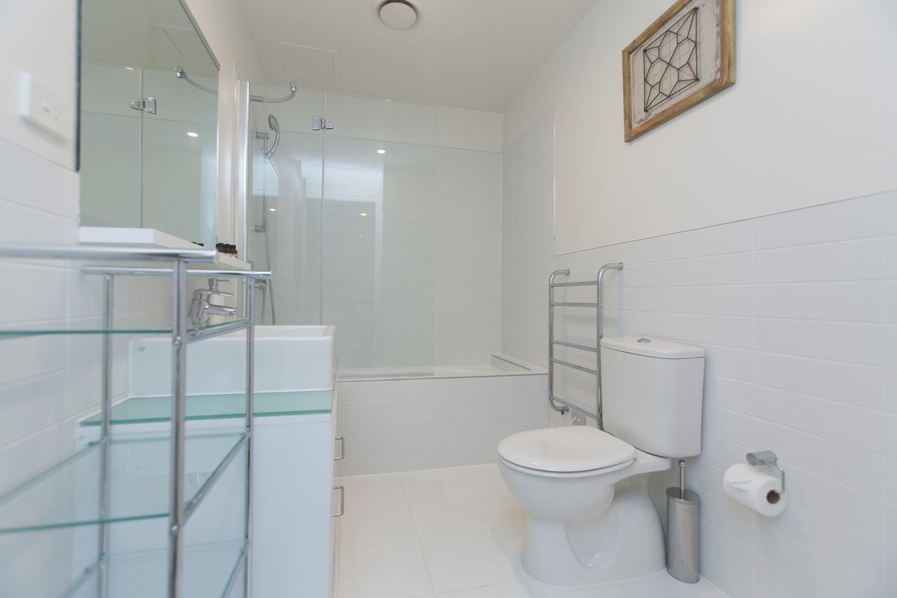 Perfect Location With Harbour Views Appartement Auckland Buitenkant foto