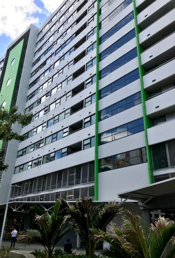 Perfect Location With Harbour Views Appartement Auckland Buitenkant foto